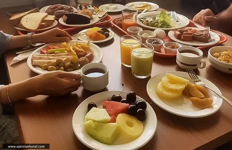 کیفیت صبحانه هتل در مشهد